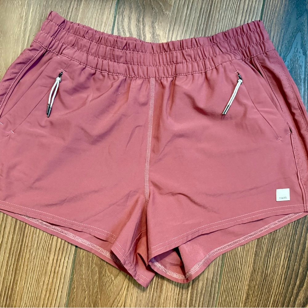 Vuori Women's Dash Shorts